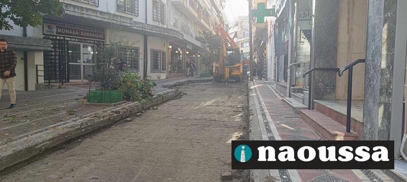 Νικόλας Καρανικόλας: 1-2 χρόνια για την ολοκλήρωση των έργων ανάπλασης του κέντρου της Νάουσας-Σκέψεις για απαλλαγή τελών στα καταστήματα που επηρεάζονται 