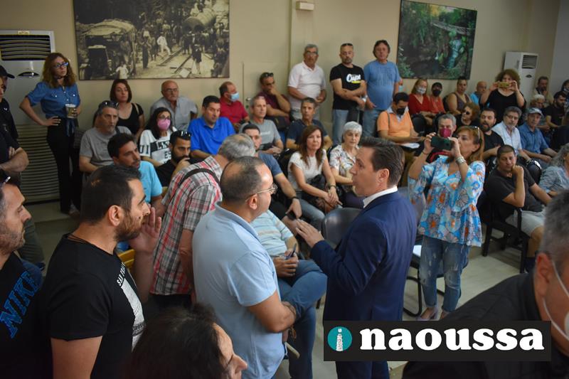 Διακοπή του δημοτικού συμβουλίου Νάουσας (video)