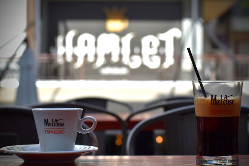 Hamlet sofistikafe: Κάθε γωνιά και μια ιστορία παρέα με τον αγαπημένο σας café 