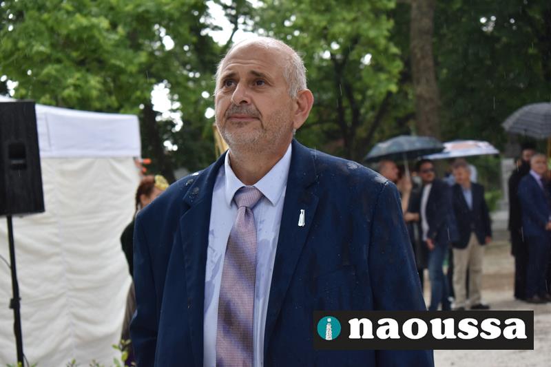 Η τοποθέτηση του προέδρου της Ευξείνου Λέσχης Ποντίων Νάουσας κ. Φώτη Φανιάδη στο δημοτικό συμβούλιο για την παραχώρηση του συνόλου του διατηρητέου κτιρίου Τουρπάλη επί της οδού Σολωμού, στην Εύξεινο Λέσχη Ποντίων Νάουσας