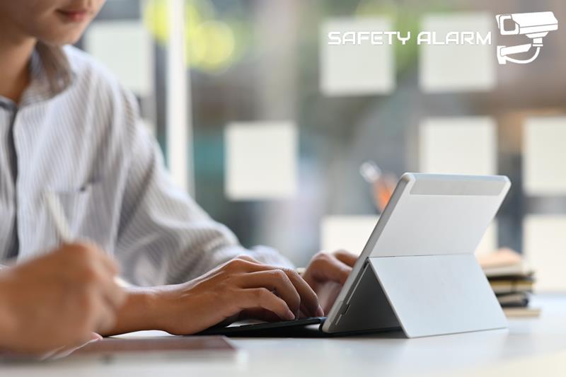 Προσιτές λύσεις ασύρματων πληκτρολογίων Bluetooth για το tablet ή το smartphone σας στο Safety Alarm