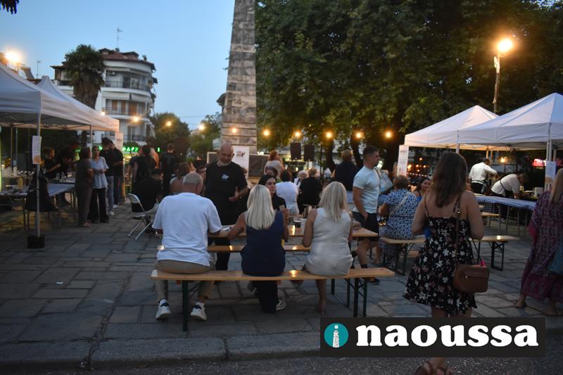 Στράτας Φαείν vol.4: Όταν η Παράδοση Φορέσει Street Food στη Νάουσα 