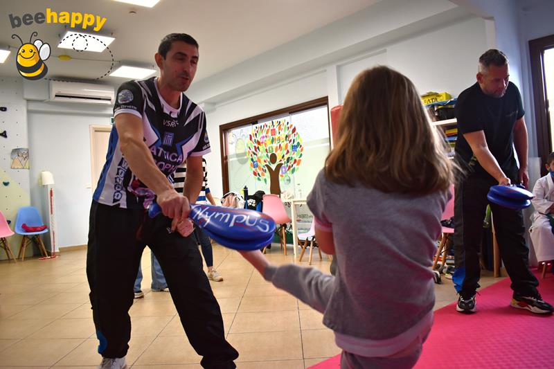 Γνωριμία με το taekwon-do από τους καταξιωμένους προπονητές Ίτσιο Χρήστο και Παναγιώτη Δημητριάδη για τα παιδιά του ΚΔΑΠ Bee Happy