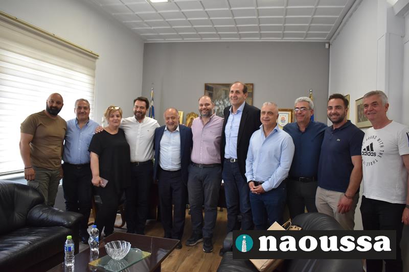 Συνάντηση του δημάρχου Νάουσας με τον υποψήφιο ευρωβουλευτή της ΝΔ Δημήτρη Τσιόδρα (video+φωτορεπορτάζ) 