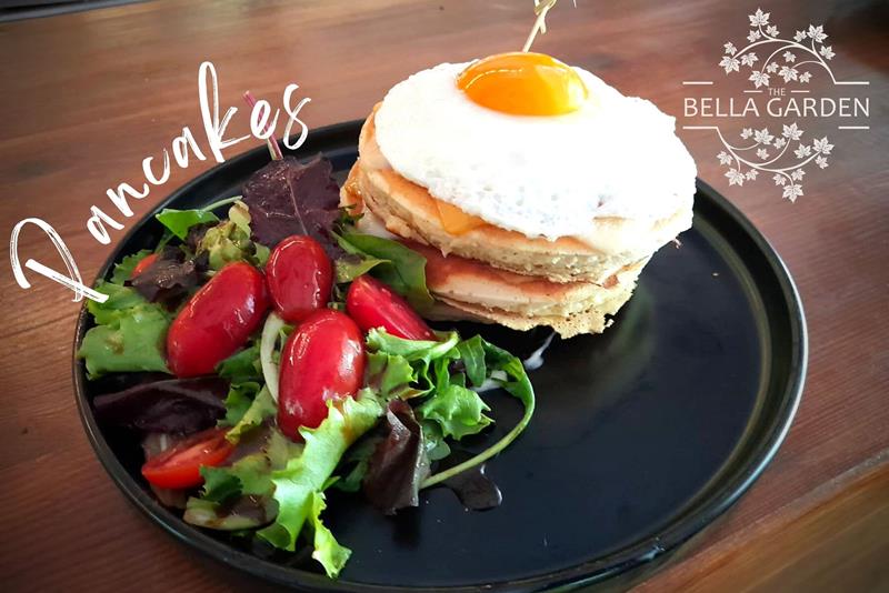 Για αφράτα λαχταριστά Pancakes στο «THE BELLA GARDEN»