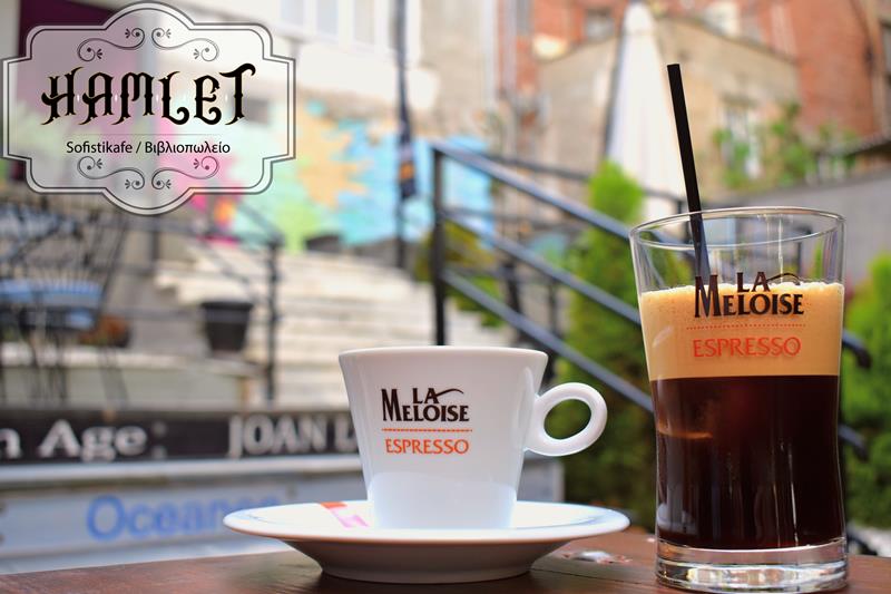 Για Αυγουστιάτικο πρωινό καφεδάκι στο Hamlet sofistikafe 