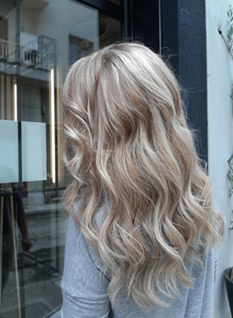 Απογειώστε το ξανθό με την L'Oreal Professionnel Blond studio 8 στο ΝΑΝΑ ΗΑΙR SALON