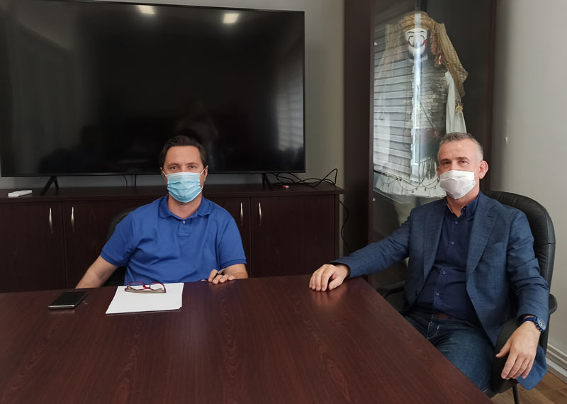 Συνάντηση  του Δημάρχου Νάουσας με τον Πρόεδρο του ΤΕΕ/ΤΚΜ