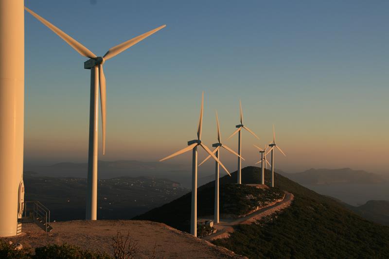 Οι ανανεώσιμες πηγές είναι η λύση για την κρίση των τιμών ενέργειας 