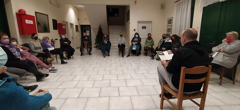 Η συμμετοχή στα εργαστήρια θεάτρου είναι ενθουσιώδης και οι εγγραφές συνεχίζονται...