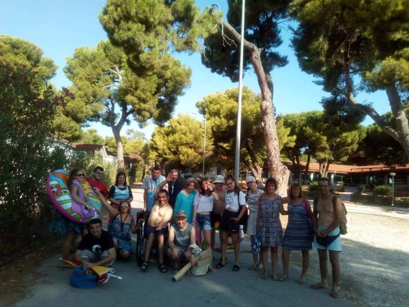 Υφάδι: Όλοι για την αγαπημένη μας Μαριάννα, που πέρυσι τέτοιο καιρό ήμασταν όλοι μαζί στην Κατασκήνωση