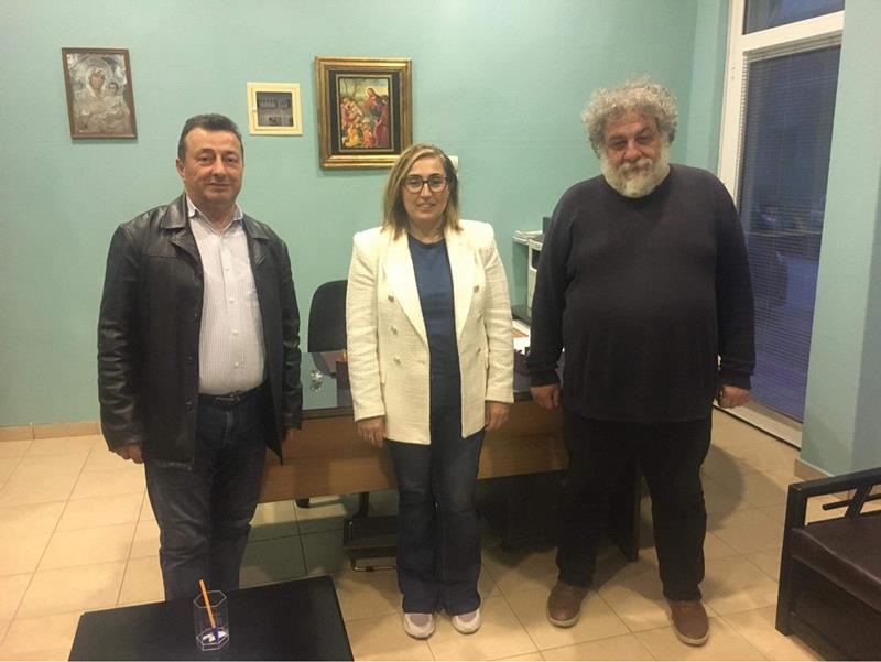 ΣΤΕΛΛΑ ΑΡΑΜΠΑΤΖΗ-ΣΤΗΡΙΖΩ ΜΕ ΟΛΕΣ ΜΟΥ ΤΙΣ ΔΥΝΑΜΕΙΣ ΤΗΝ ΠΟΛΥΤΕΚΝΗ ΟΙΚΟΓΕΝΕΙΑ