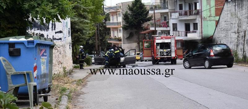 Άμεση επέμβαση της ΠΥΝ σε όχημα που αντιμετώπισε πρόβλημα στην μηχανή στο ύψος του γηπέδου Νάουσας
