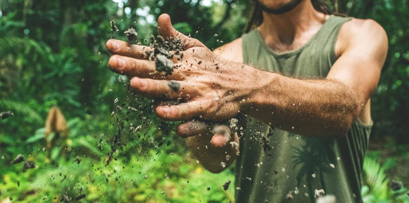 Οδοιπορικό στο Αγγελοχώρι Ημαθίας από το VICE για τους εργάτες γης  