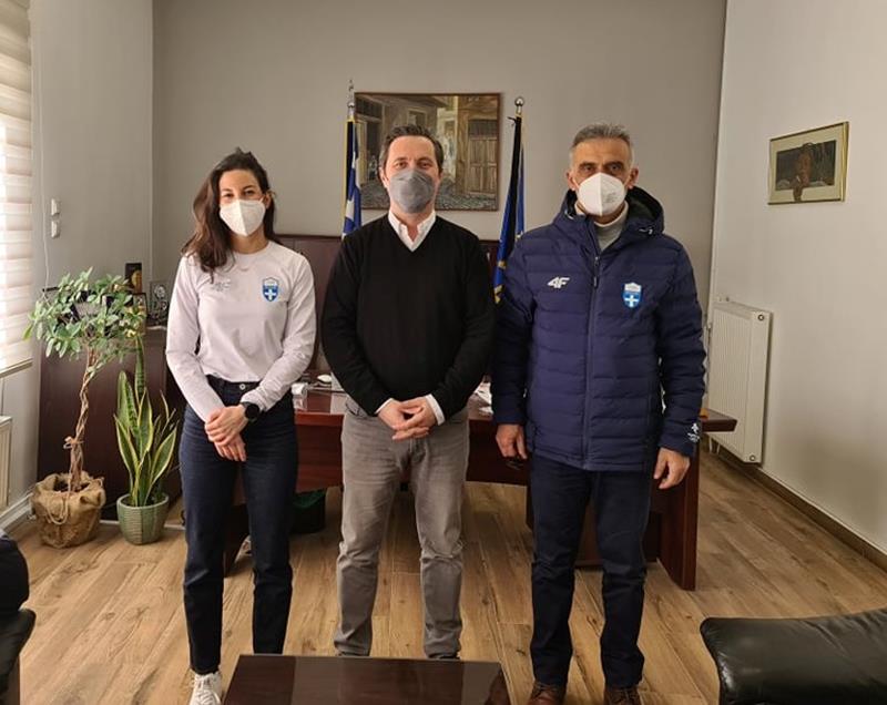 Σημαιοφόρος της ελληνική αποστολής στο Πεκίνο η Ναουσαία πρωταθλήτρια Μαρία Ντάνου- Συνάντηση Δημάρχου Νάουσας Νικόλα Καρανικόλα