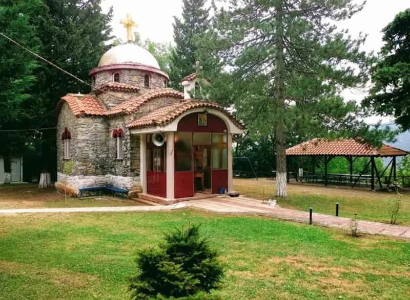 Έκλεψαν και την καμπάνα από την έξω Αγία Τριάδα