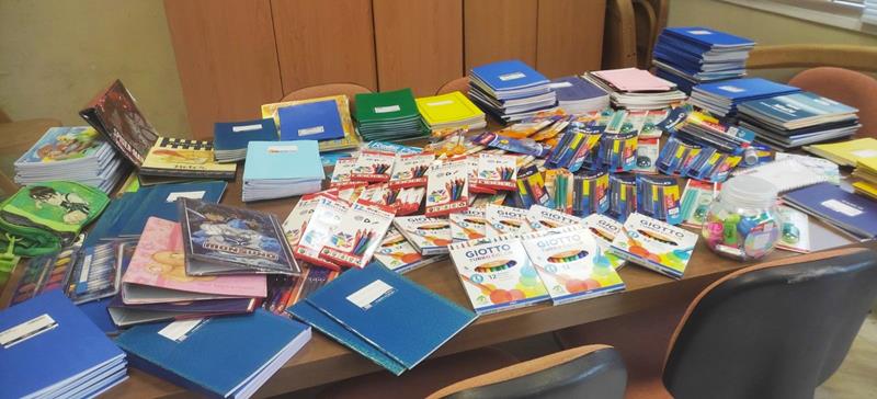Με τη συγκινητική συνεισφορά του κόσμου ολοκληρώθηκε η δράση συγκέντρωσης σχολικών ειδών