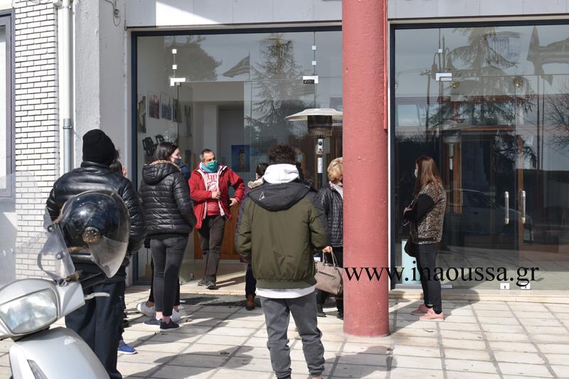 Ξεκίνησε η διενέργεια rapid tests στη Νάουσα