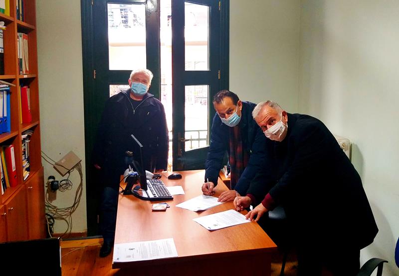 Υπεγράφησαν οι συμβάσεις των έργων για την ενεργειακή αναβάθμιση του Γυμνασίου Κοπανού και του Δημοτικού Θεάτρου - Πολιτιστικού Κέντρου Νάουσας