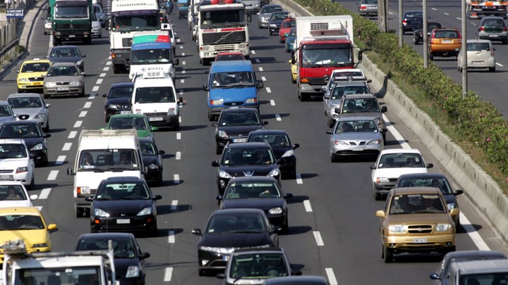 Καύσιμα: Χαραμάδα ελπίδας από τη μεγάλη «βουτιά» των τιμών σε αέριο και πετρέλαιο
