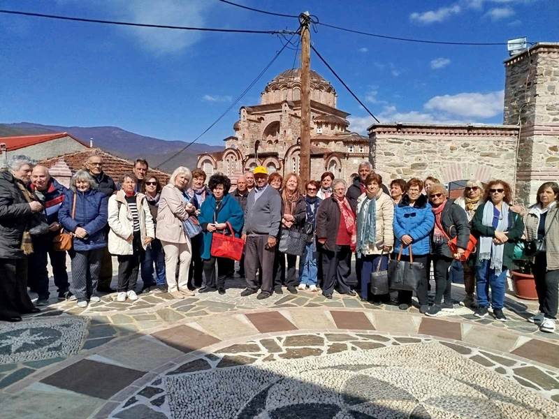Ημερήσια εκδρομή στο Εμπόριο Πτολεμαΐδας για τα μέλη των ΚΑΠΗ του δήμου Νάουσας 