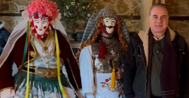 Στη Νάουσα ο Φώτης Σεργουλόπουλος - Ξετρελάθηκε με το δρώμενο «Γενίτσαροι και Μπούλες» 