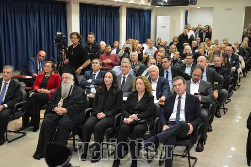 Σε κλίμα συγκίνησης η ονοματοδοσία της αίθουσας «Απόστολος Βεσυρόπουλος» στο Επιμελητήριο 