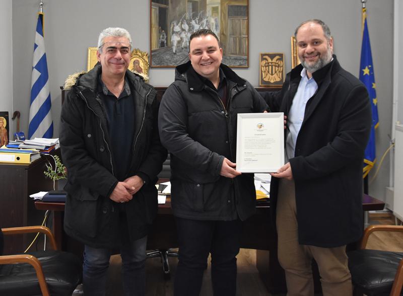 Επίσκεψη του Προέδρου του Συλλόγου Πολυτέκνων με Τρία Παιδιά Ημαθίας στον Δήμαρχο Νάουσας